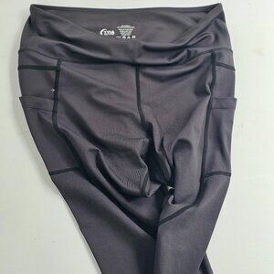 Athletic leggings